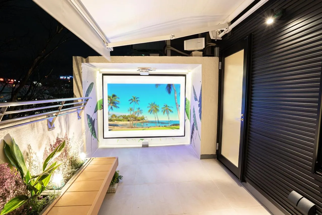 Trive Sakae 栄のど真ん中で屋上bbq ジャグジーあり 1棟1組貸切hotel 駅チカ Nagoya Japan
